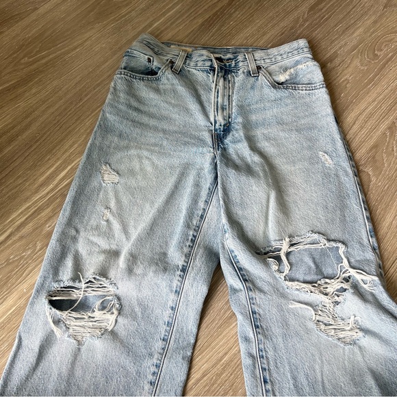 Custom Ripped Levi Denim Jeans - Picture 8 of 8
